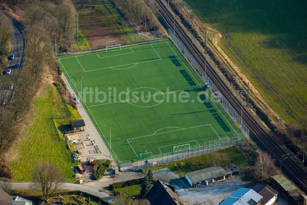 Hattingen aus der Vogelperspektive: Ensemble der Sportplatzanlagen Kohlenstraße in Hattingen im Bundesland Nordrhein-Westfalen