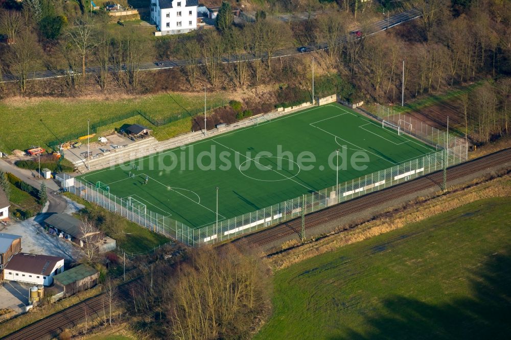 Luftaufnahme Hattingen - Ensemble der Sportplatzanlagen Kohlenstraße in Hattingen im Bundesland Nordrhein-Westfalen