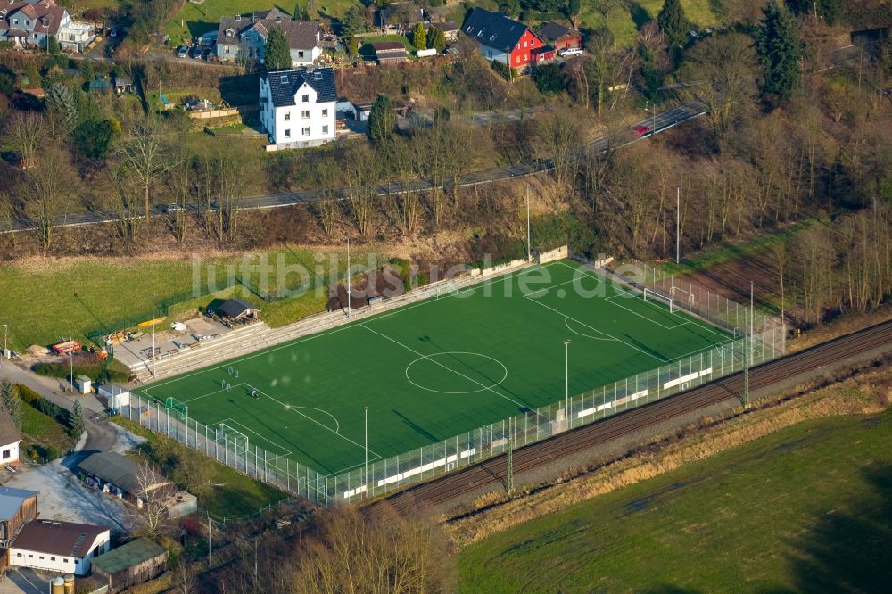 Hattingen von oben - Ensemble der Sportplatzanlagen Kohlenstraße in Hattingen im Bundesland Nordrhein-Westfalen