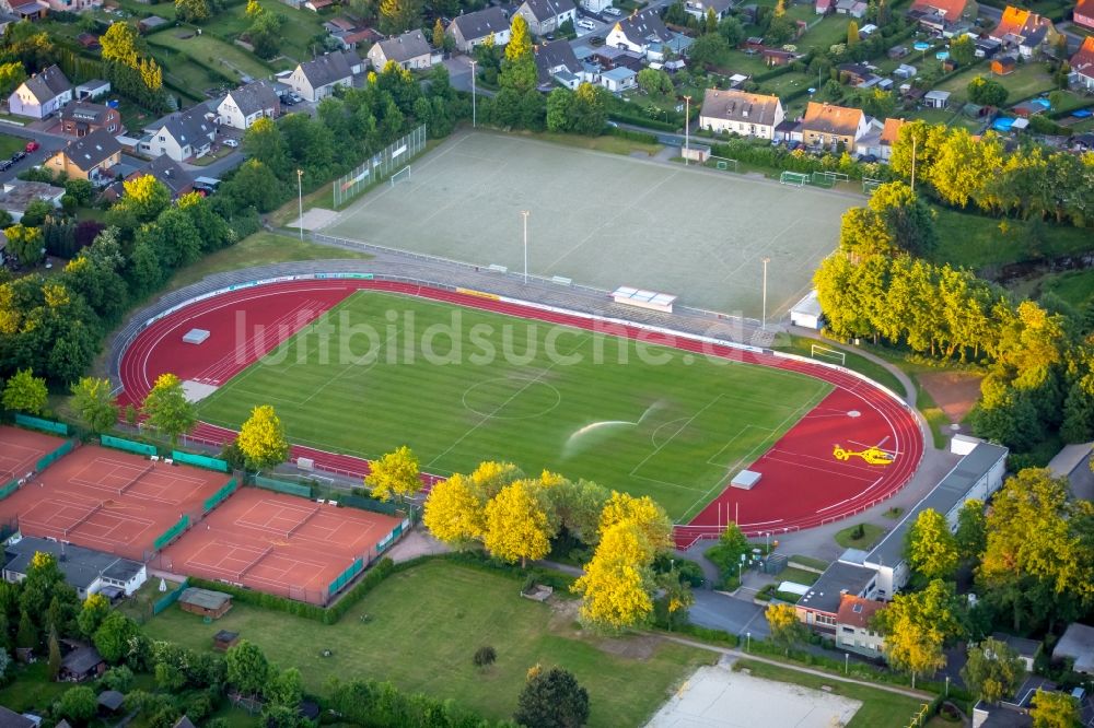 Luftbild Bergkamen - Ensemble der Sportplatzanlagen Lessingstraße in Bergkamen im Bundesland Nordrhein-Westfalen, Deutschland