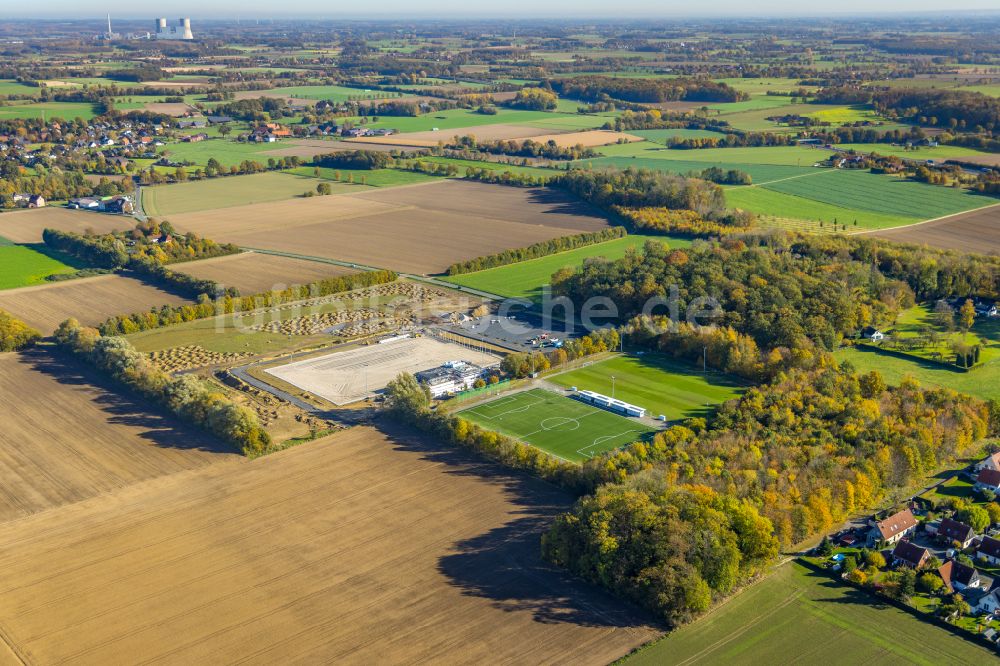 Hamm von oben - Ensemble der Sportplatzanlagen An der Lohschule in Hamm im Bundesland Nordrhein-Westfalen, Deutschland