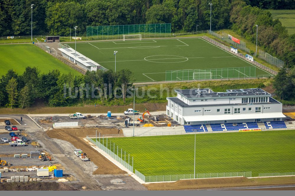 Luftaufnahme Rhynern - Ensemble der Sportplatzanlagen An der Lohschule in Rhynern im Bundesland Nordrhein-Westfalen, Deutschland