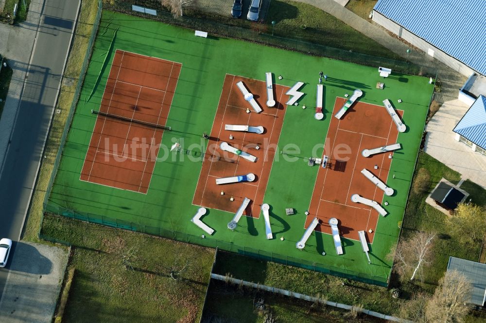 Fürstenwalde/Spree aus der Vogelperspektive: Ensemble der Sportplatzanlagen Minigolfcenter - Tenniscenter in Fürstenwalde/Spree im Bundesland Brandenburg