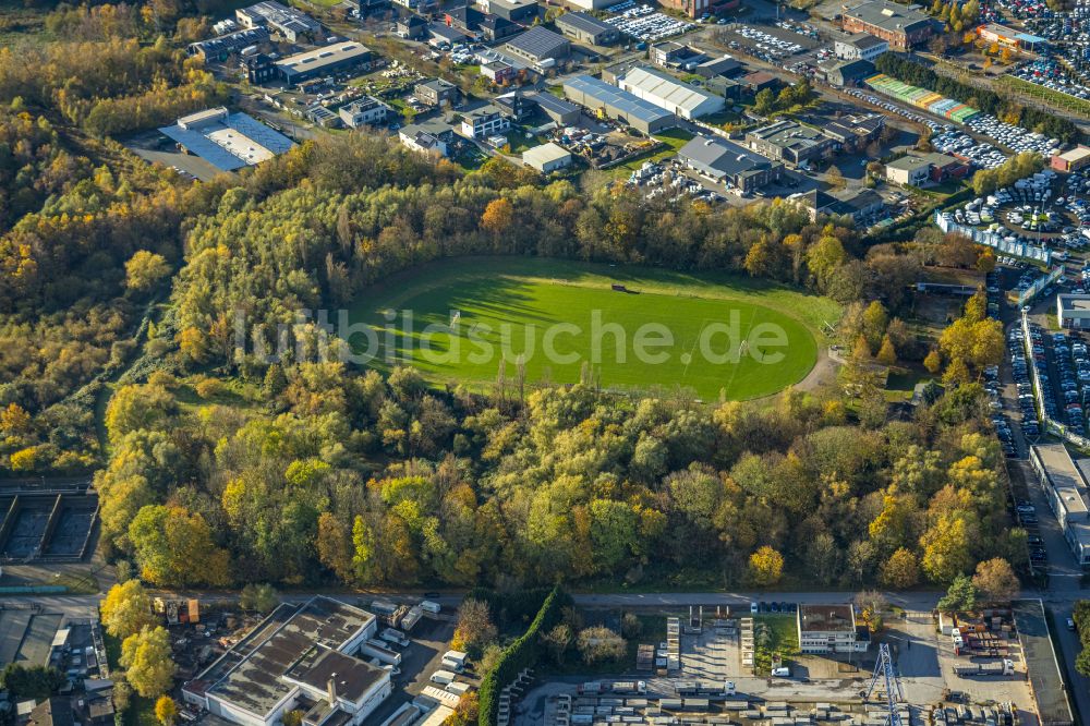 Hamm von oben - Ensemble der Sportplatzanlagen im Ortsteil Bockum-Hövel in Hamm im Bundesland Nordrhein-Westfalen, Deutschland