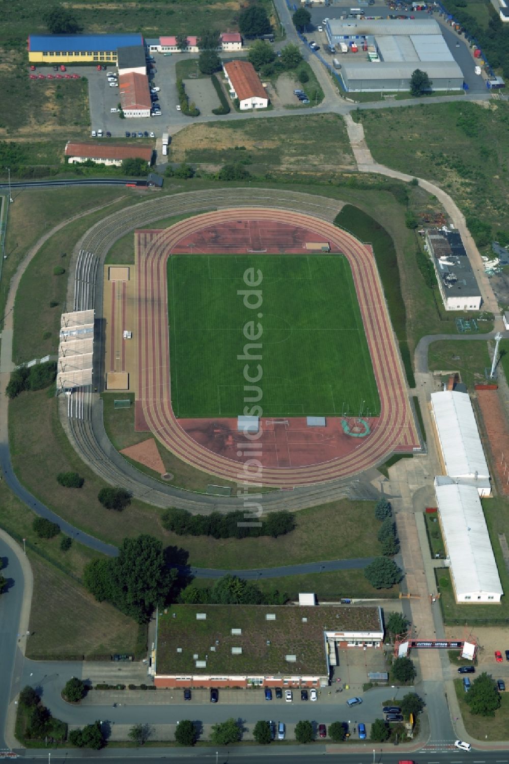 Riesa aus der Vogelperspektive: Ensemble der Sportplatzanlagen in Riesa im Bundesland Sachsen