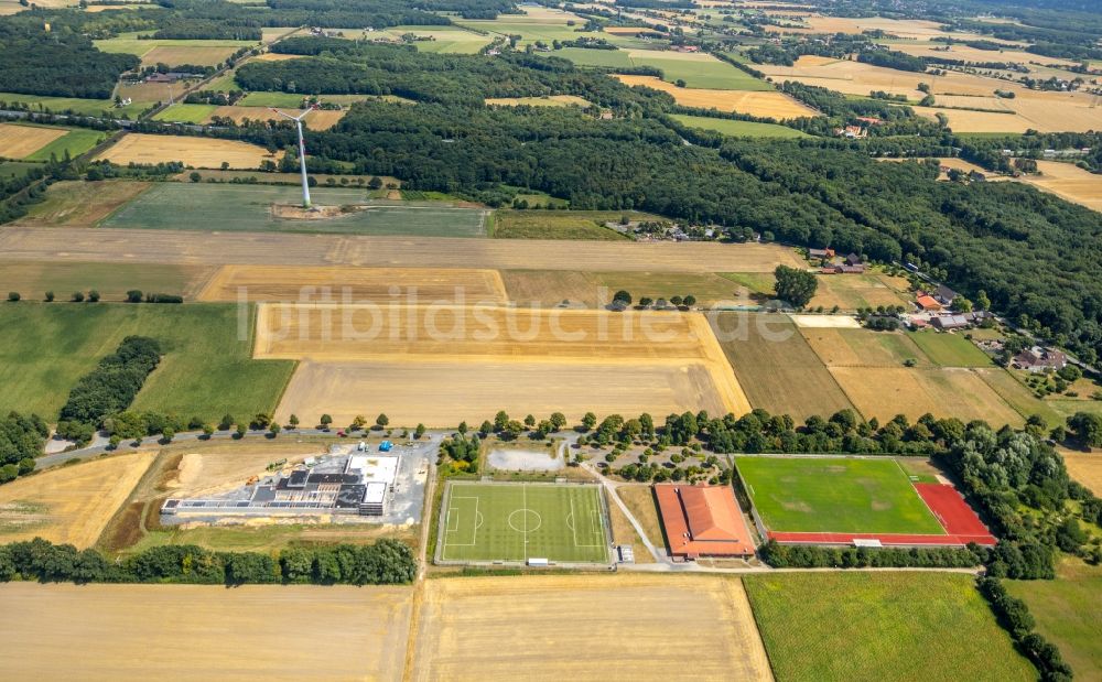 Luftaufnahme Bergkamen - Ensemble der Sportplatzanlagen der Schießzentrum Unna-Hamm GmbH Overberge an der Hansastraße in Bergkamen im Bundesland Nordrhein-Westfalen, Deutschland