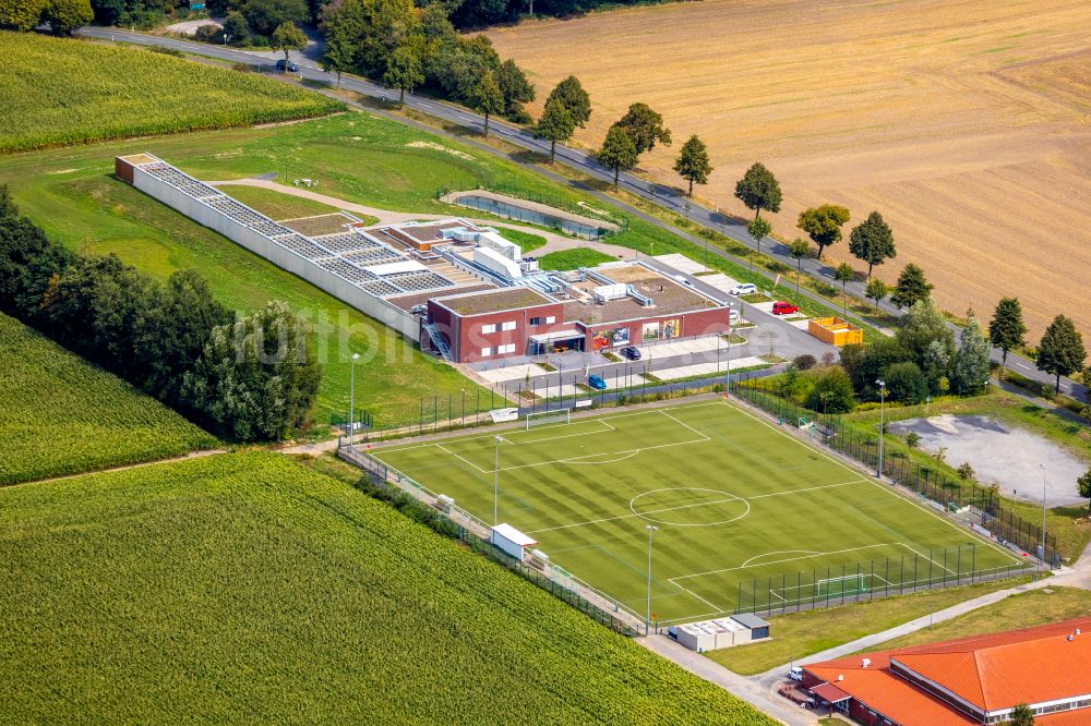 Bergkamen von oben - Ensemble der Sportplatzanlagen der Schießzentrum Unna-Hamm GmbH Overberge an der Hansastraße in Bergkamen im Bundesland Nordrhein-Westfalen, Deutschland