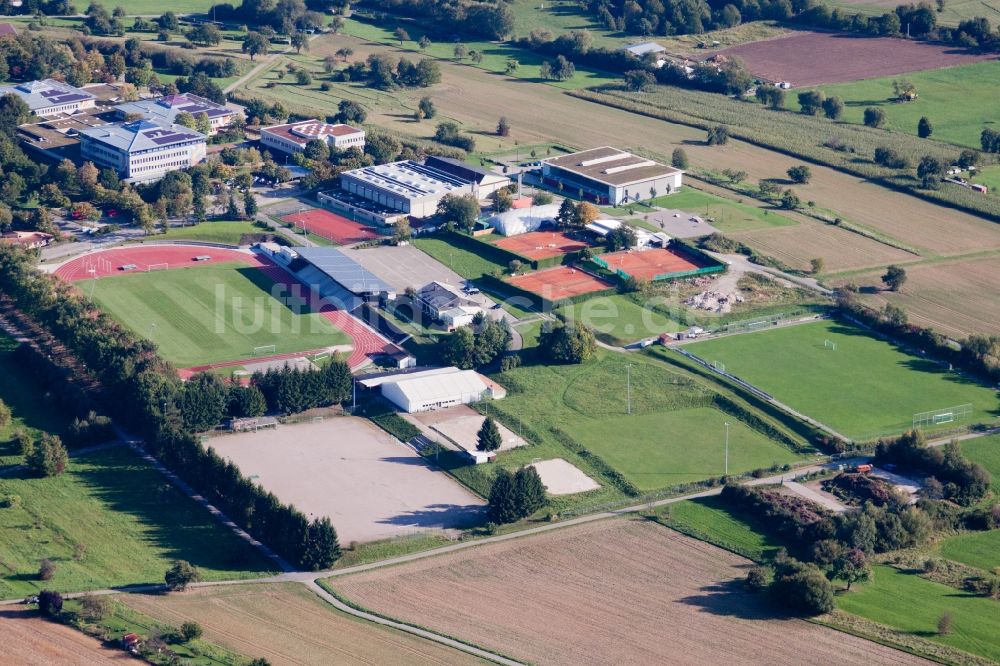 Luftbild Karlsbad - Ensemble der Sportplatzanlagen an den Schulen in Karlsbad im Bundesland Baden-Württemberg