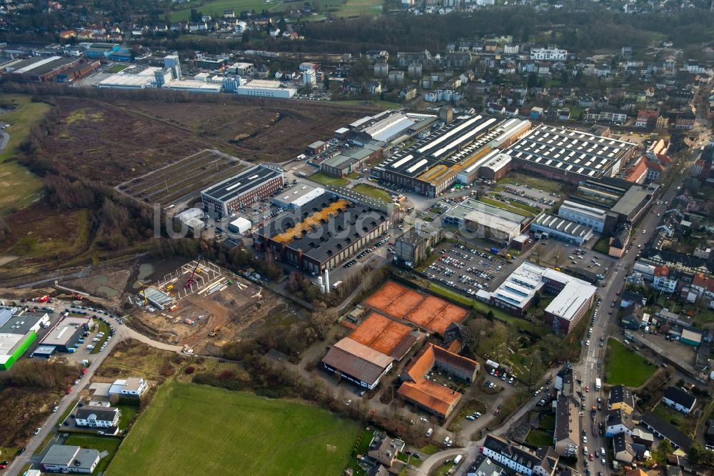 Witten aus der Vogelperspektive: Ensemble der Sportplatzanlagen des Sport-UNION Annen eV am Industrie- und Gewerbegebiet an der Stockumer Straße in Witten im Bundesland Nordrhein-Westfalen