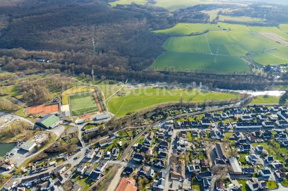 Luftbild Arnsberg - Ensemble der Sportplatzanlagen Sportpark An der HIAG in Arnsberg im Bundesland Nordrhein-Westfalen, Deutschland