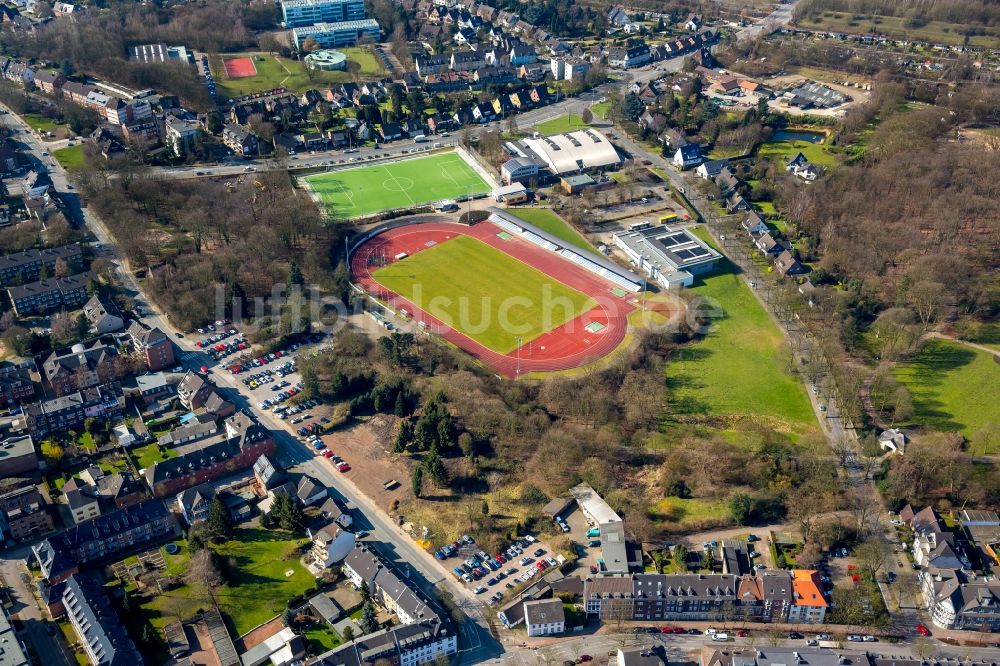 Luftbild Bottrop - Ensemble der Sportplatzanlagen der Sportpark Stadtwald GmbH in Bottrop im Bundesland Nordrhein-Westfalen