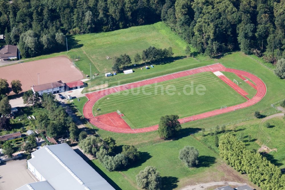 Appenweier von oben - Ensemble der Sportplatzanlagen Am Sportplatz in Appenweier im Bundesland Baden-Württemberg