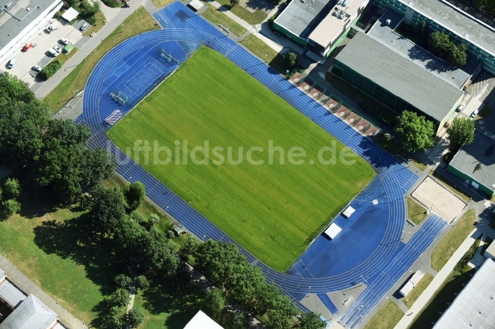 Luftaufnahme Leipzig - Ensemble der Sportplatzanlagen der Sportwissenschaftlichen Fakultät der Universität Leipzig in Leipzig im Bundesland Sachsen