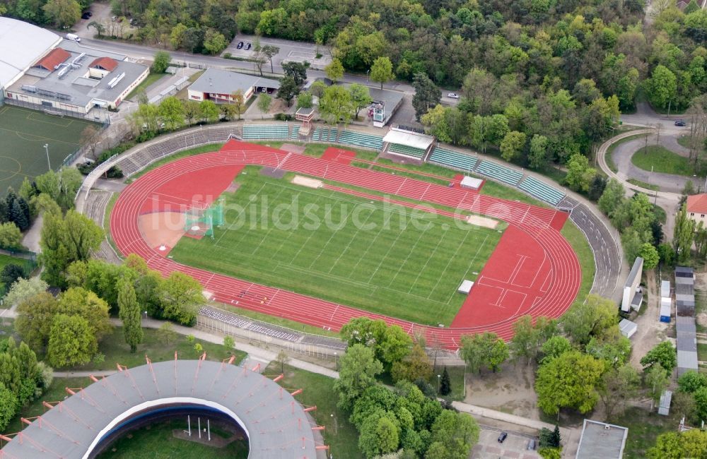 Cottbus von oben - Ensemble der Sportplatzanlagen Sportzentrum in Cottbus im Bundesland Brandenburg