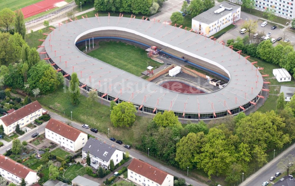 Cottbus von oben - Ensemble der Sportplatzanlagen Sportzentrum in Cottbus im Bundesland Brandenburg