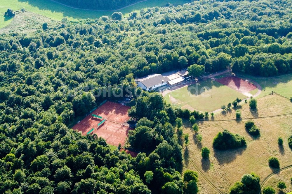 Keltern aus der Vogelperspektive: Ensemble der Sportplatzanlagen Tennisclub Dietlingen e.V. in Keltern im Bundesland Baden-Württemberg