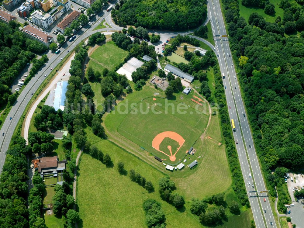 Tübingen aus der Vogelperspektive: Ensemble der Sportplatzanlagen Trialgeländedes RSG-Tübingen in Tübingen im Bundesland Baden-Württemberg, Deutschland