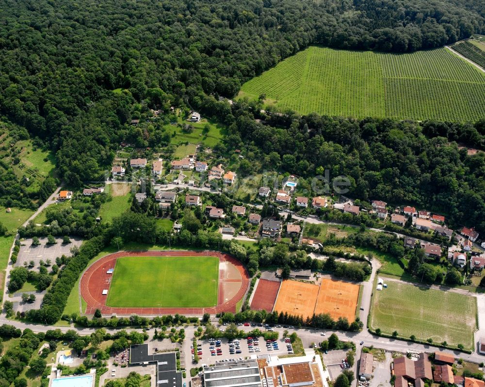 Untergruppenbach von oben - Ensemble der Sportplatzanlagen des TSV Untergruppenbach in Untergruppenbach im Bundesland Baden-Württemberg, Deutschland