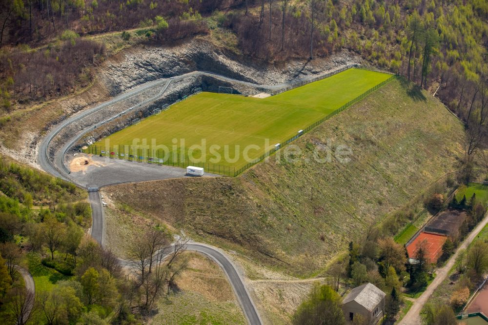 Luftbild Bestwig - Ensemble der Sportplatzanlagen Tus Velmede- Bestwig in Bestwig im Bundesland Nordrhein-Westfalen