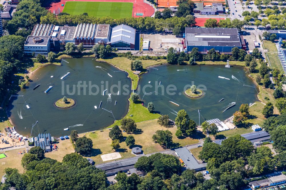 Luftbild Duisburg - Ensemble der Sportplatzanlagen Wedau Sportpark in Duisburg im Bundesland Nordrhein-Westfalen, Deutschland