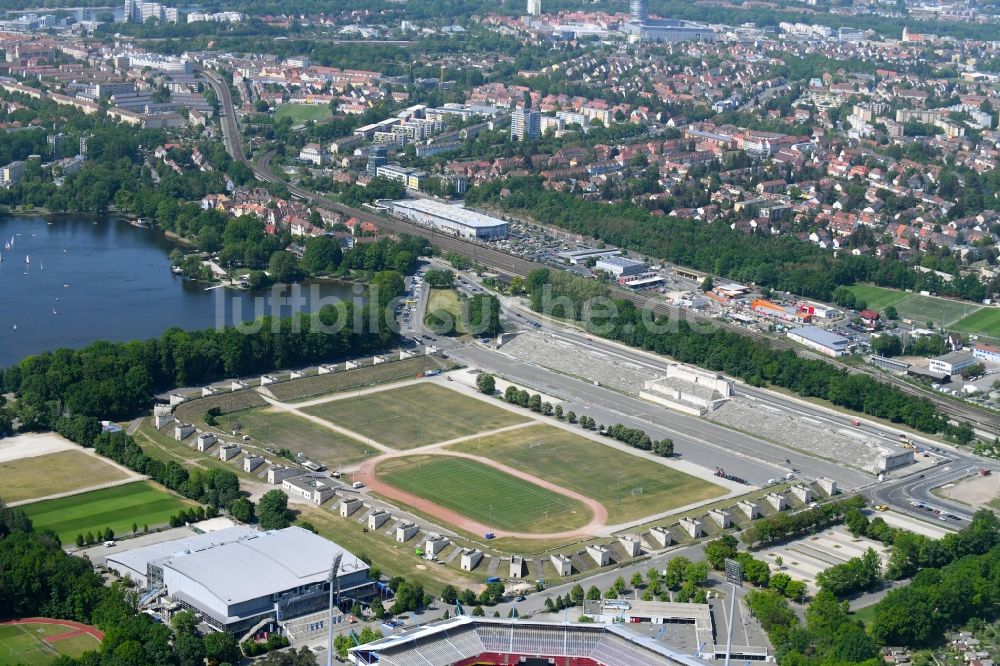 Nürnberg von oben - Ensemble der Sportplatzanlagen Zeppelinfeld an der Zeppelinstraße in Nürnberg im Bundesland Bayern, Deutschland