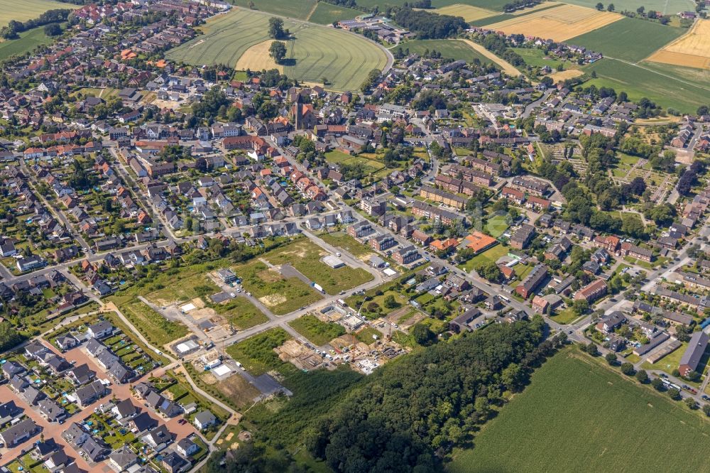 Luftaufnahme Bockum-Hövel - Entstehung einer Mehrfamilienhaussiedlung Wohnpark Schulze-Everding in Bockum-Hövel im Bundesland Nordrhein-Westfalen, Deutschland