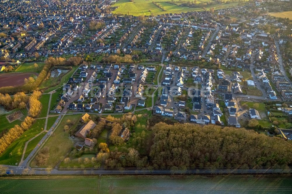 Bockum-Hövel von oben - Entstehung einer Mehrfamilienhaussiedlung Wohnpark Schulze-Everding in Bockum-Hövel im Bundesland Nordrhein-Westfalen, Deutschland