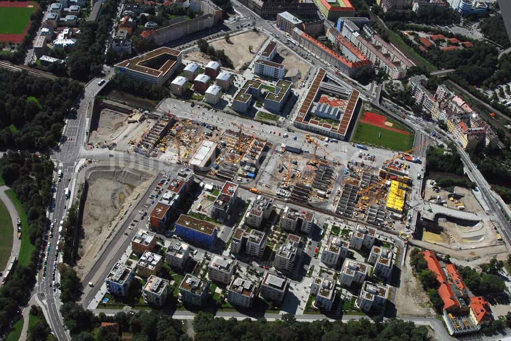 München von oben - Entstehung des neuen Münchner Stadtquartiers Theresienhöhe