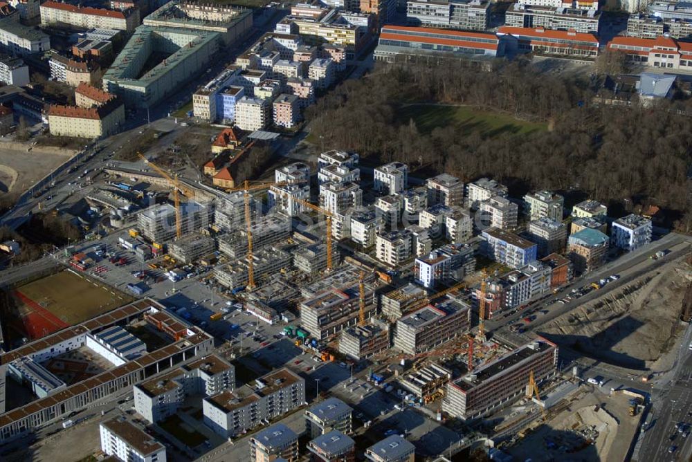 München von oben - Entstehung des neuen Münchner Stadtquartiers Theresienhöhe