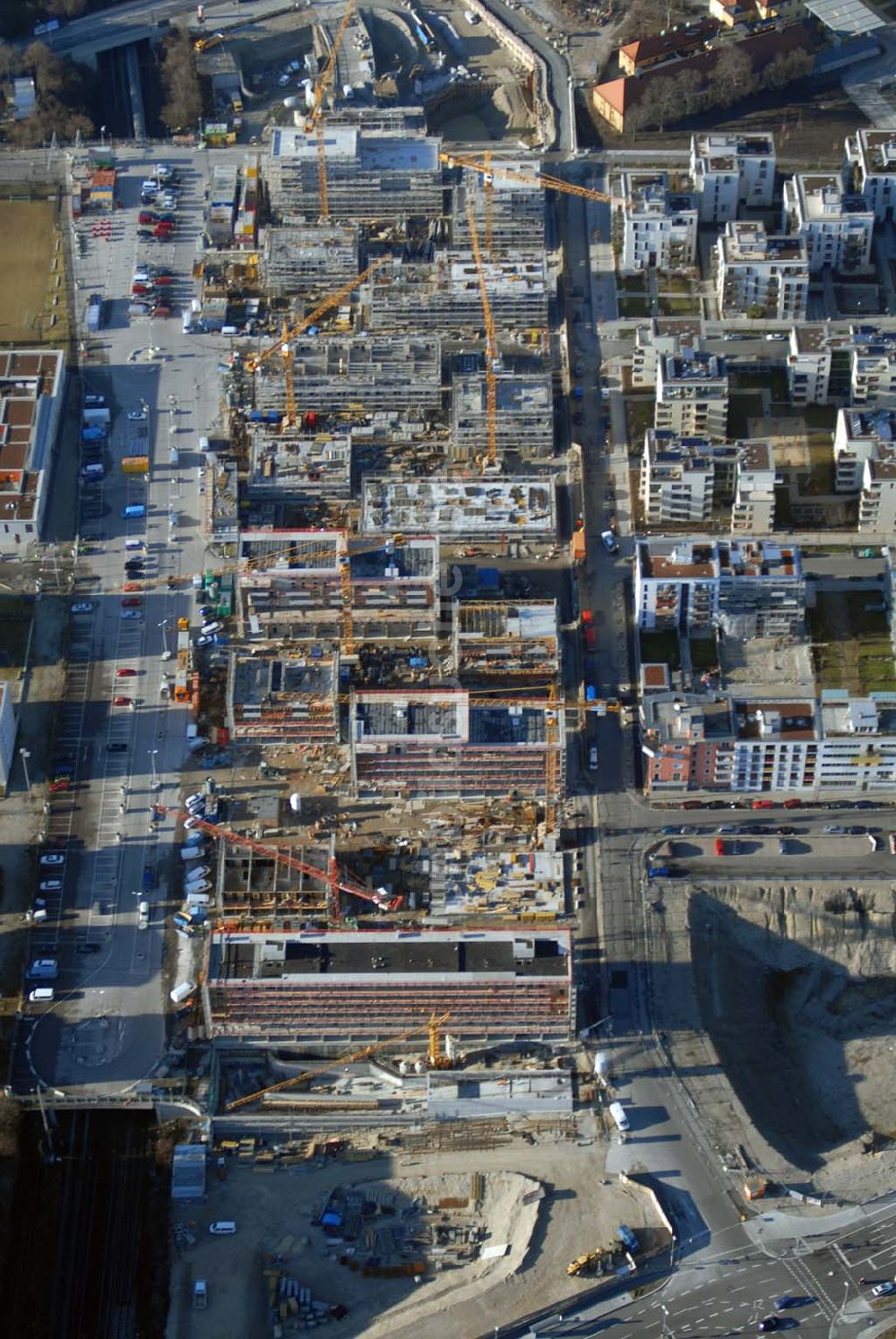 Luftbild München - Entstehung des neuen Münchner Stadtquartiers Theresienhöhe