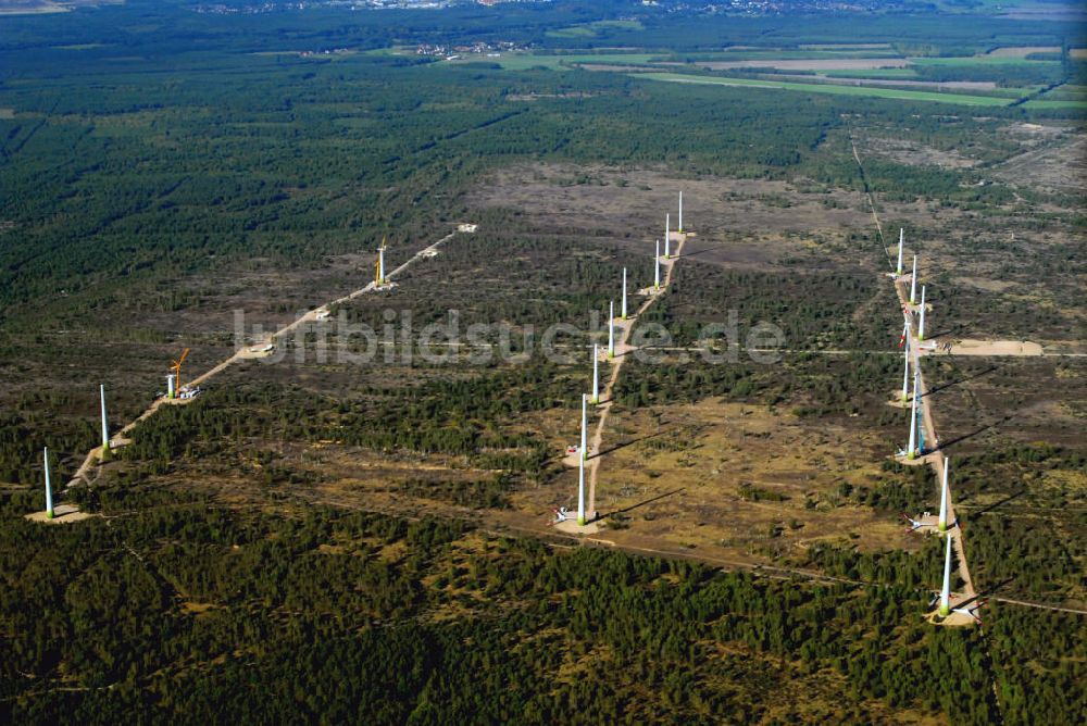 Luftaufnahme Jüterborg - Entstehung eines Windparks im Teltow - Fläming in Brandenburg