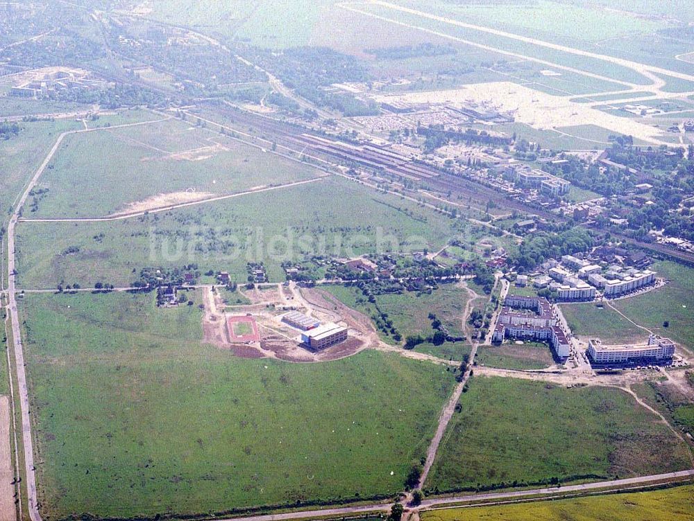 Schönefeld / BRB aus der Vogelperspektive: Entwicklungs- und Planungsgebiet des Delta-Parks in Schönefeld bei Berlin - ein Projekt der HVB Projekt GmbH München.