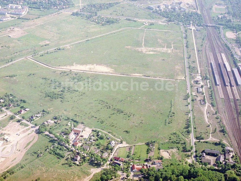 Luftaufnahme Schönefeld / BRB - Entwicklungs- und Planungsgebiet des Delta-Parks in Schönefeld bei Berlin - ein Projekt der HVB Projekt GmbH München.