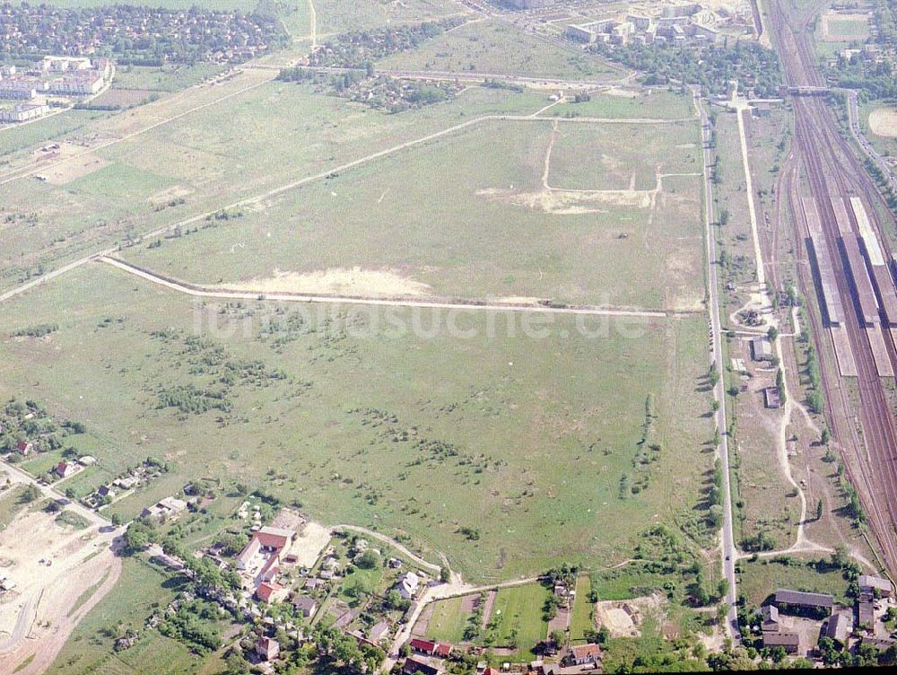 Schönefeld / BRB von oben - Entwicklungs- und Planungsgebiet des Delta-Parks in Schönefeld bei Berlin - ein Projekt der HVB Projekt GmbH München.