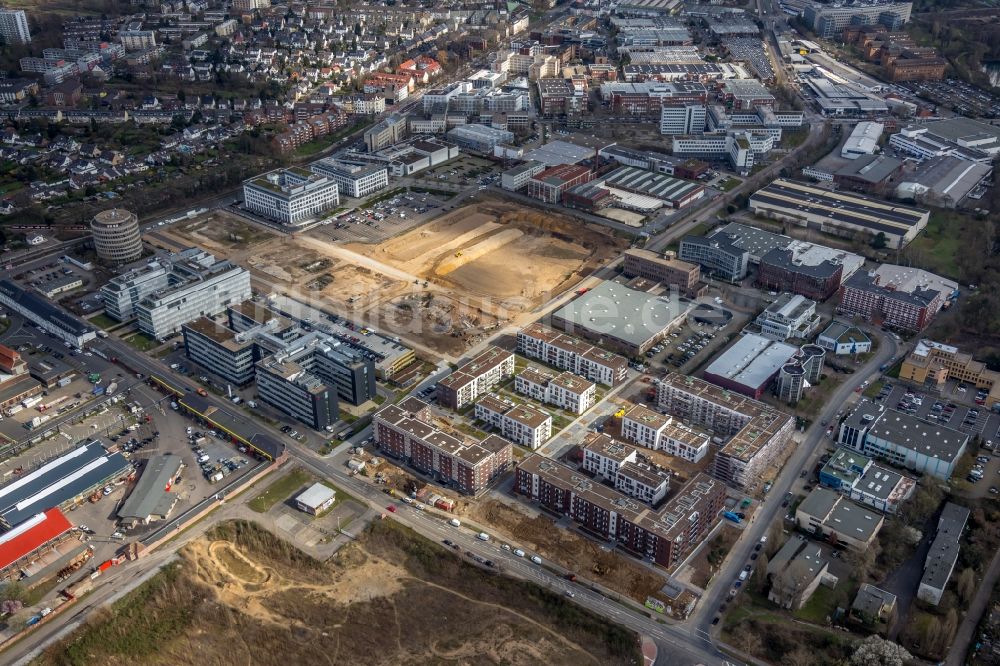 Luftbild Düsseldorf - Entwicklungsgebiet und Bauland- Brache Böhlerstraße - Willstätterstraße im Ortsteil Heerdt in Düsseldorf im Bundesland Nordrhein-Westfalen