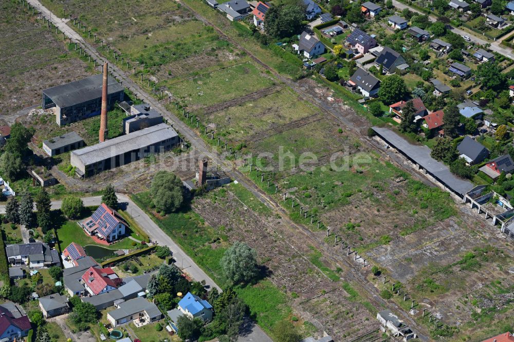 Luftaufnahme Berlin - Entwicklungsgebiet und Bauland- Brache Lenbachstraße - Anton-von-Werner-Straße im Ortsteil Kaulsdorf in Berlin, Deutschland