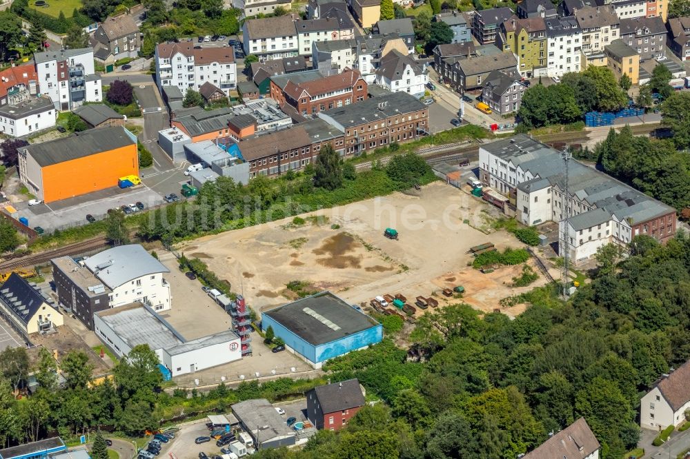 Ennepetal aus der Vogelperspektive: Entwicklungsgebiet und Bauland- Brache neben der Feuer- und Rettungswache an der Wehrstraße in Ennepetal im Bundesland Nordrhein-Westfalen - NRW, Deutschland