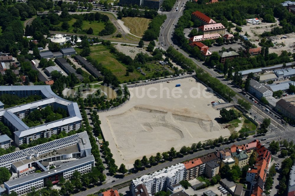 Luftaufnahme München - Entwicklungsgebiet und Bauland- Brache Neubau Strafjustizzentrum München im Ortsteil Neuhausen-Nymphenburg in München im Bundesland Bayern, Deutschland