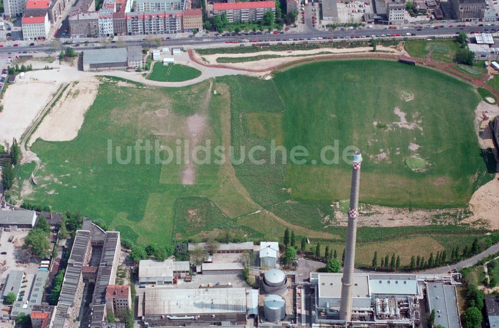 Berlin aus der Vogelperspektive: Entwicklungsgebiet und Bauland- Brache für den Neubaus der BND- Zentrale an der Chausseestraße im Ortsteil Mitte in Berlin, Deutschland