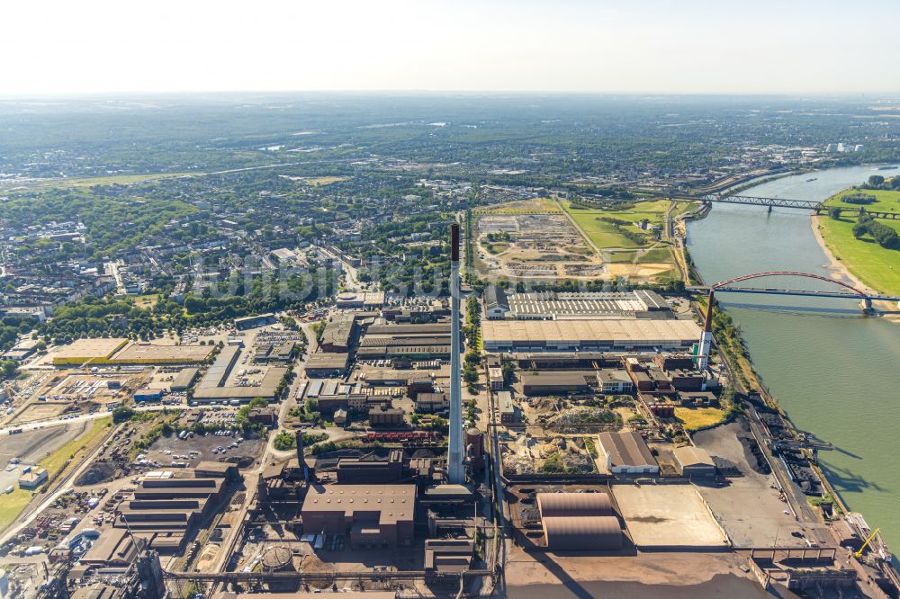 Duisburg von oben - Entwicklungsgebiet und Bauland- Brache im Ortsteil Hochfeld in Duisburg im Bundesland Nordrhein-Westfalen, Deutschland