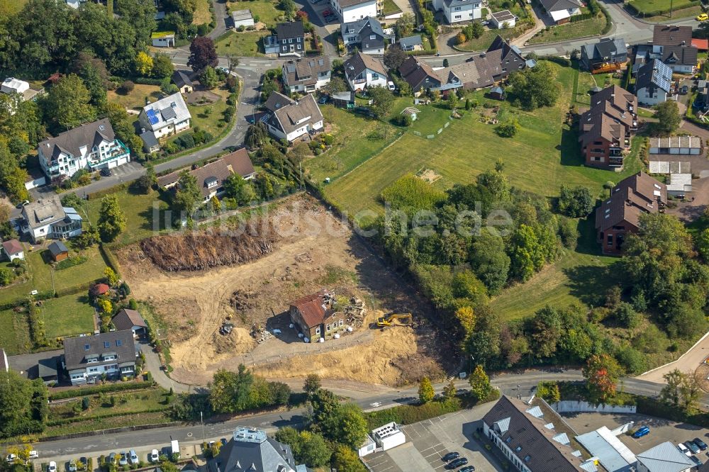 Hilchenbach von oben - Entwicklungsgebiet und Bauland- Brache Im Unteren Marktfeld in Hilchenbach im Bundesland Nordrhein-Westfalen, Deutschland