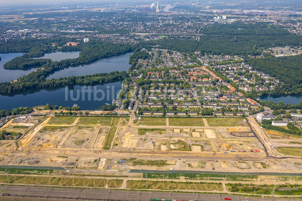 Duisburg aus der Vogelperspektive: Entwicklungsgebiet und Bauland für den Neubau des Quartier am Wasserturm in Duisburg im Bundesland Nordrhein-Westfalen, Deutschland