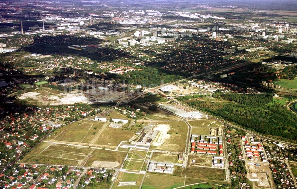 Luftaufnahme Berlin - Biesdorf - Entwicklungsgebiet Biesdorf Süd in Berlin. 31.08.2002