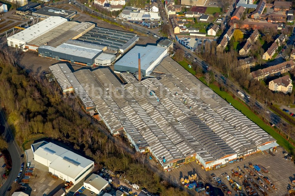 Hattingen aus der Vogelperspektive: Entwicklungsgebiet des ehemaligen Industrie- und Gewerbegebiet O&K Kone-Gelände zur geplanten Flüchtlingsunterkunft in Hattingen im Bundesland Nordrhein-Westfalen