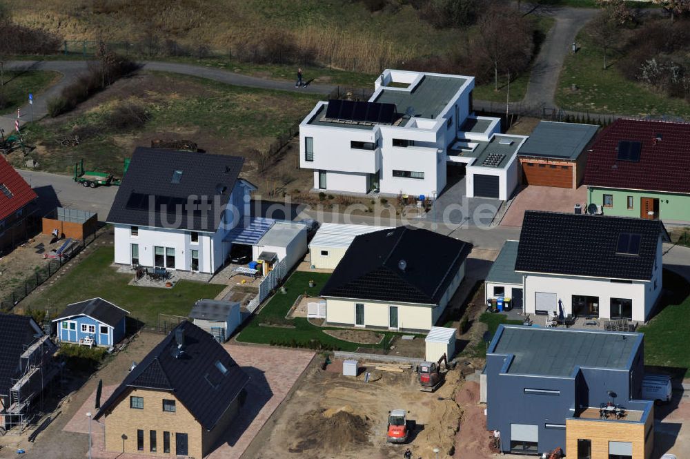 Magdeburg aus der Vogelperspektive: Entwicklungsgebiet Einfamilien- Wohnneubaugebiet Am Birnengarten in Magdeburg-Ottersleben