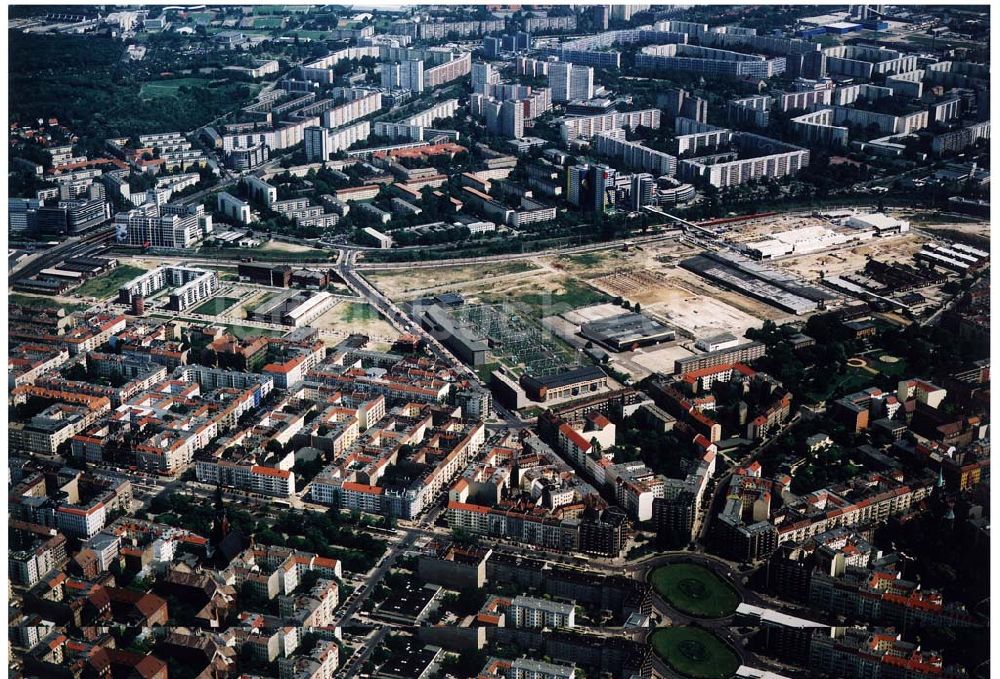 Luftbild Berlin - Lichtenberg - Entwicklungsgebiet Eldenauer Straße an der Storkower Straße in Berlin - Friedrichshain