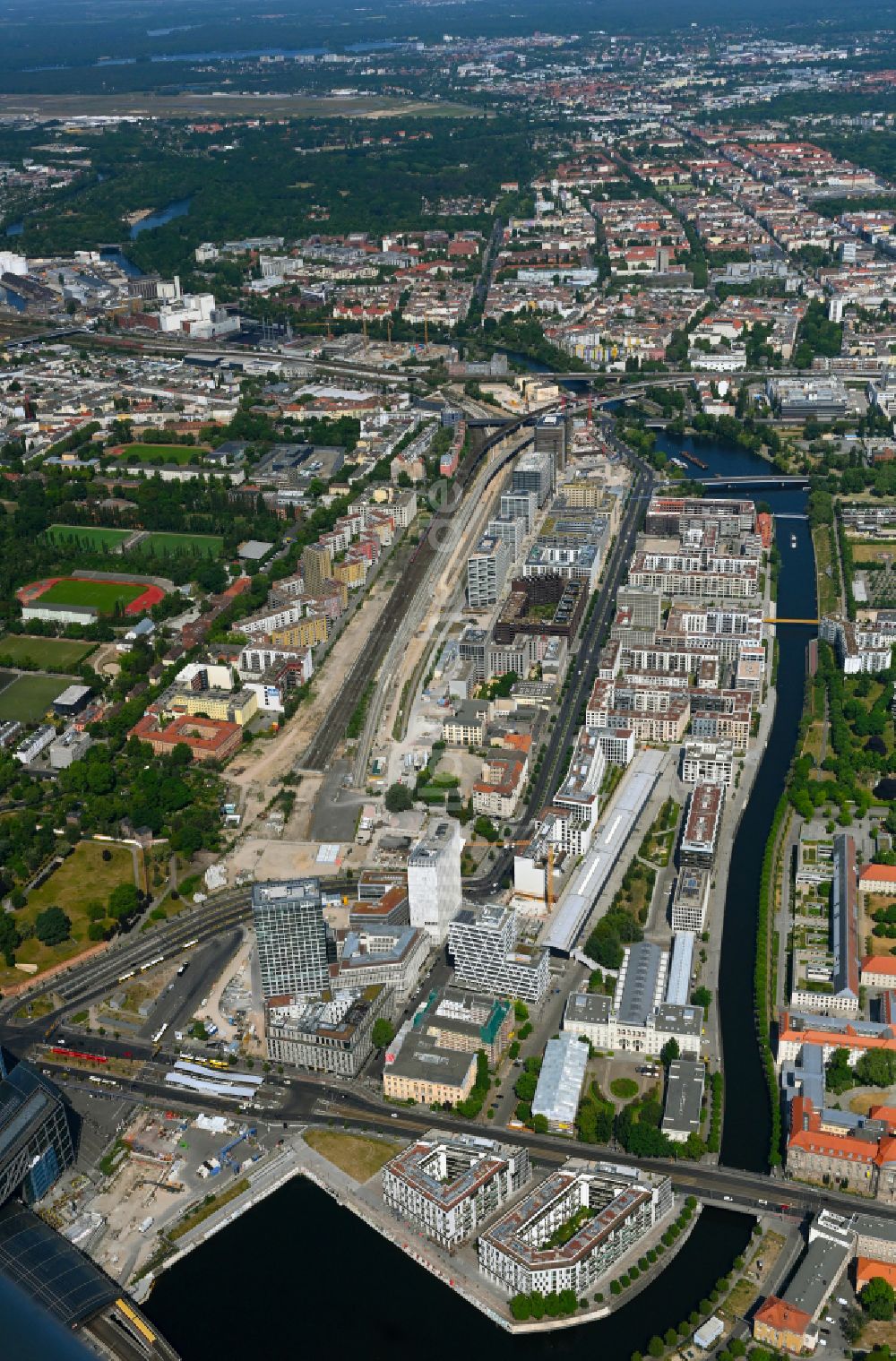 Luftbild Berlin - Entwicklungsgebiet der Europa City entlang der Heidestraße im Ortsteil Moabit in Berlin, Deutschland