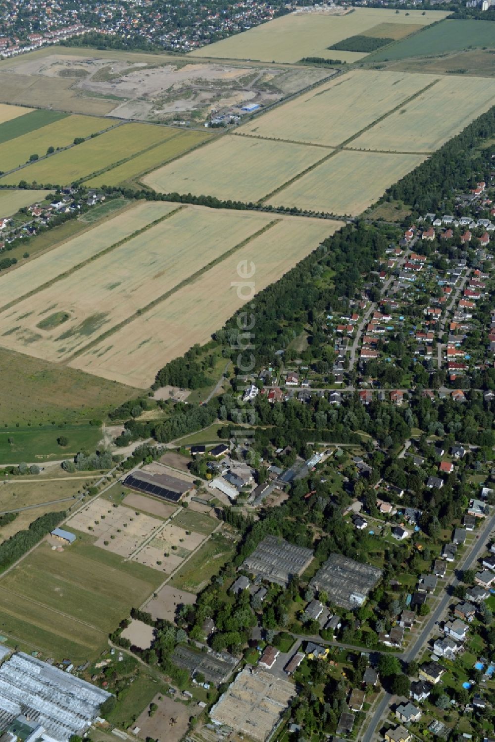 Berlin von oben - Entwicklungsgebiet auf dem Gelände einer ehemaligen Gärtnerei an der Pfauenkehre in Berlin