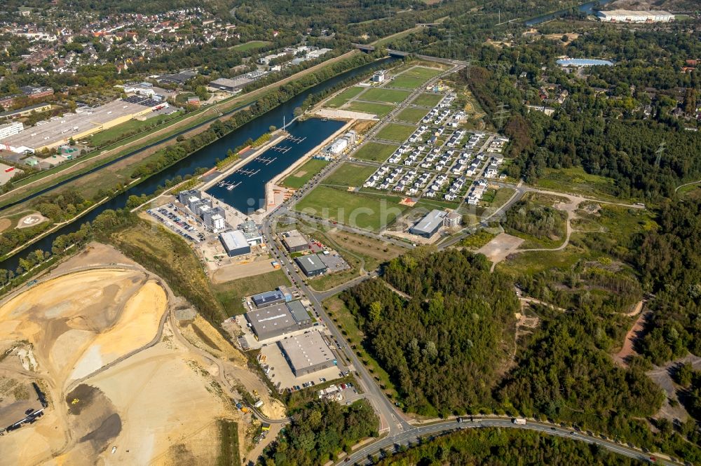 Gelsenkirchen von oben - Entwicklungsgebiet Gelände der ehemaligen Zeche Graf Bismark / Umbau zum Neubau- Wohngebiet mit Stadtquartieren am Rhein-Herne-Kanal in Gelsenkirchen im Bundesland Nordrhein-Westfalen NRW