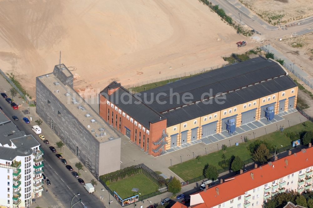 Luftaufnahme Berlin - Entwicklungsgebiet der Industriebrache Gelände des Alten Schlachthof an der Eldenaer Straße - Thaerstraße im Ortsteil Friedrichshain in Berlin, Deutschland